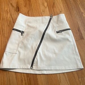 Bershka small white leather skirt